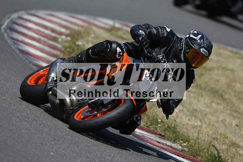 /Archiv-2023/28 05.06.2023 Moto Club Anneau du Rhin/vert-medium/26